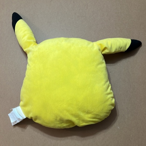 Pokémon Pikachu Pillow ⬇️ - Picture 3 of 3